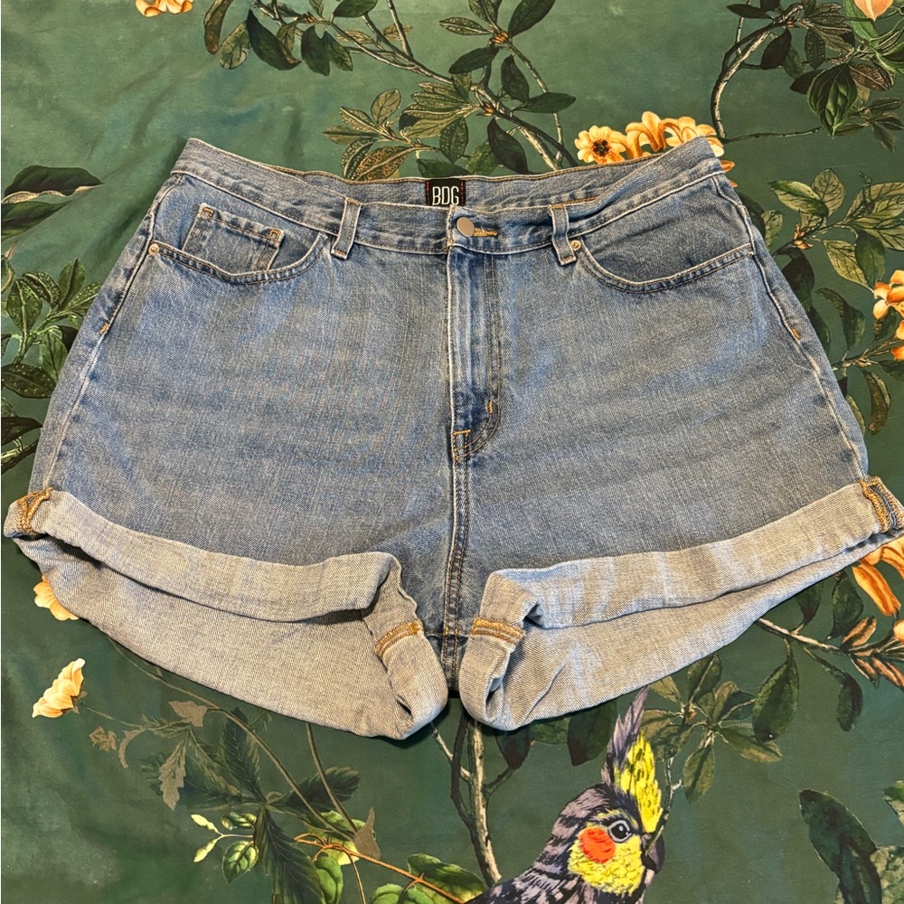 BDG Mom Shorts